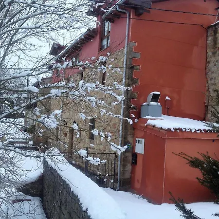 Auberge de jeunesse La Torre Santiurde de Reinosa