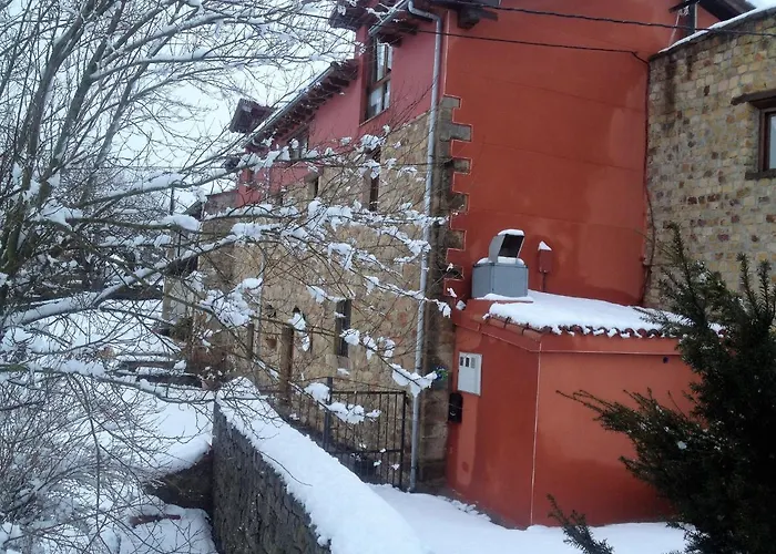 Hostel La Torre Santiurde de Reinosa